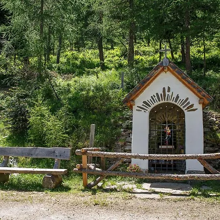 Blos Hutte 1.800m