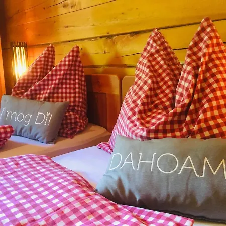 Blos Hutte 1.800m *