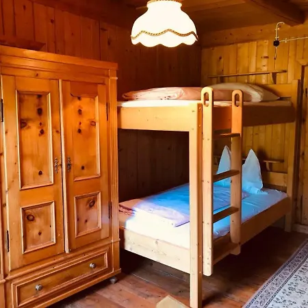 Landhuis Blos Hutte 1.800m